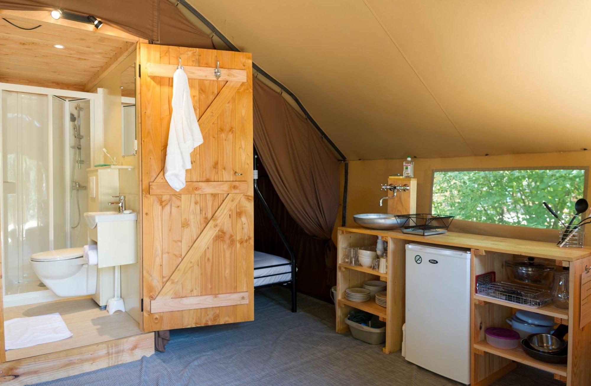 Huttopia 3* Versailles